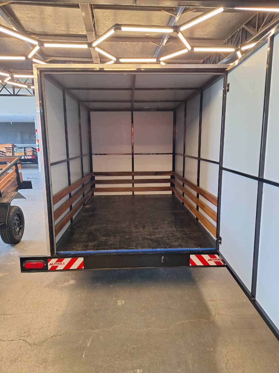 Carreta Baú - Carga Fechada 2,50 L x 1,20 L x 1,20 A - ACM - imagem 4
