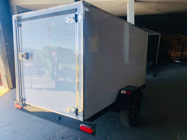Carreta Baú - Carga Fechada 2,50 L x 1,20 L x 1,20 A - ACM - imagem 12